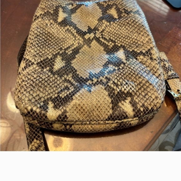 Michael Kors NWOT Beige and Black Snake Print Bag - Picture 7 of 11